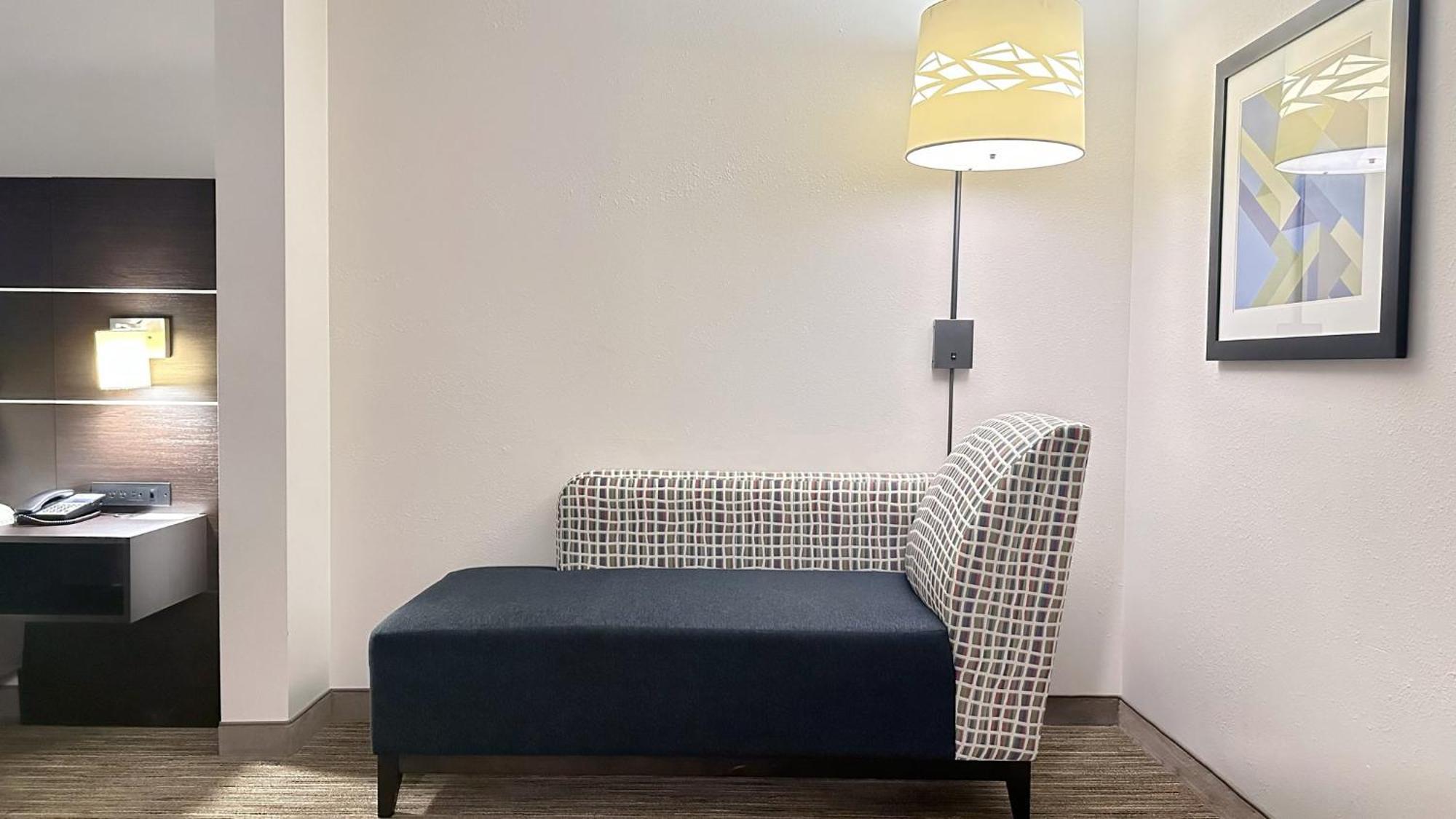 Holiday Inn Express & Suites - Prospect Heights By Ihg Eksteriør bilde