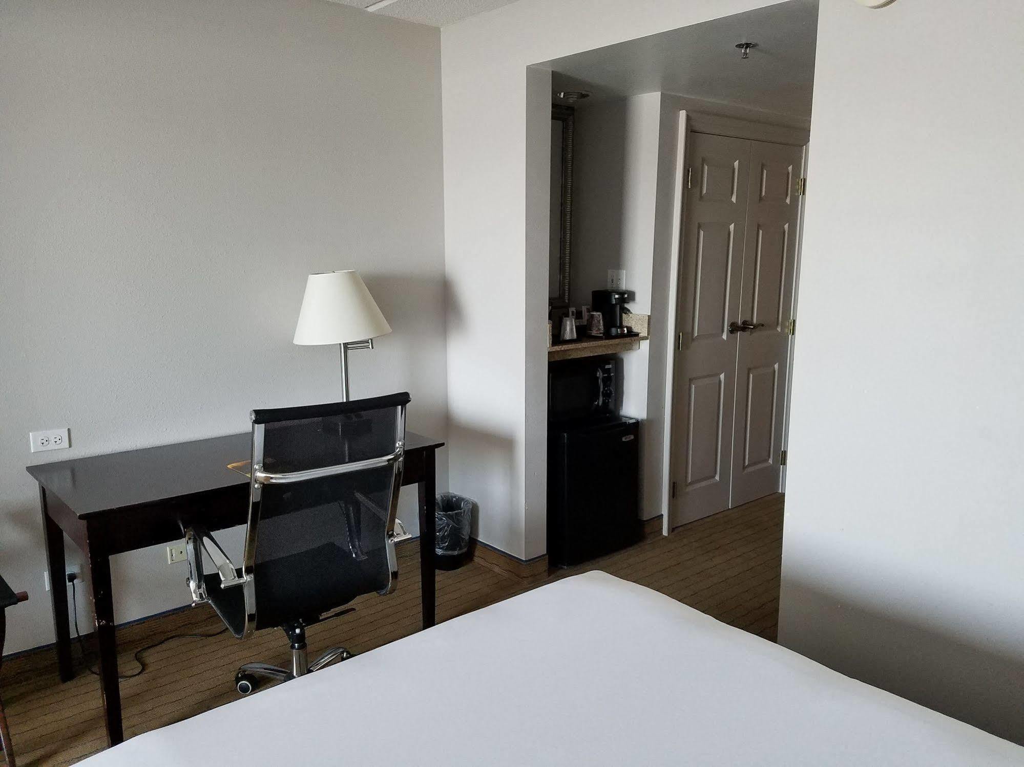 Holiday Inn Express & Suites - Prospect Heights By Ihg Eksteriør bilde